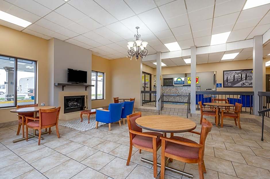 Days Inn by Wyndham Perrysburg/Toledo