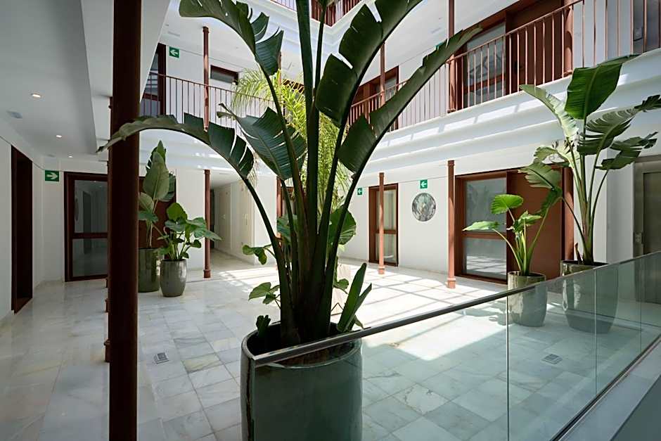 Casa Pizarro, by Homing U