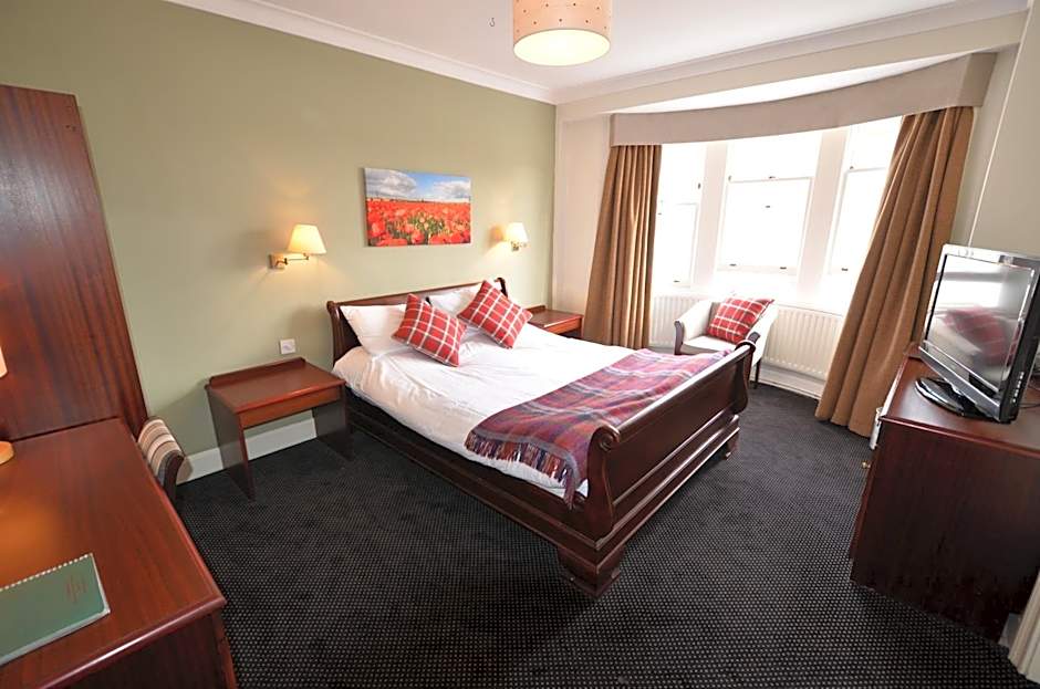 The Broadway Hotel and Carvery