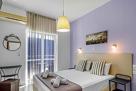 Superior One-Bedroom Apartment (3 Adults)