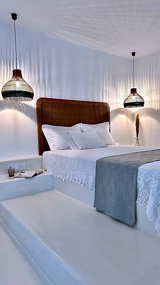 Myconian Theros Luxury Suites