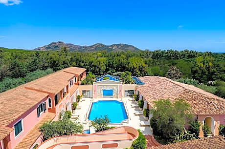 Cala Ginepro Hotel Resort