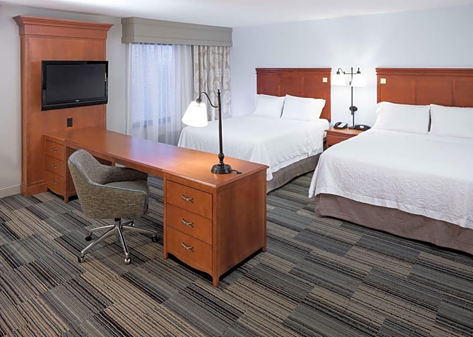 Hampton Inn By Hilton And Suites Cedar Rapids North