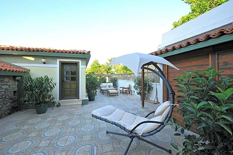 Petrino Gokceada Hotel Kitchen