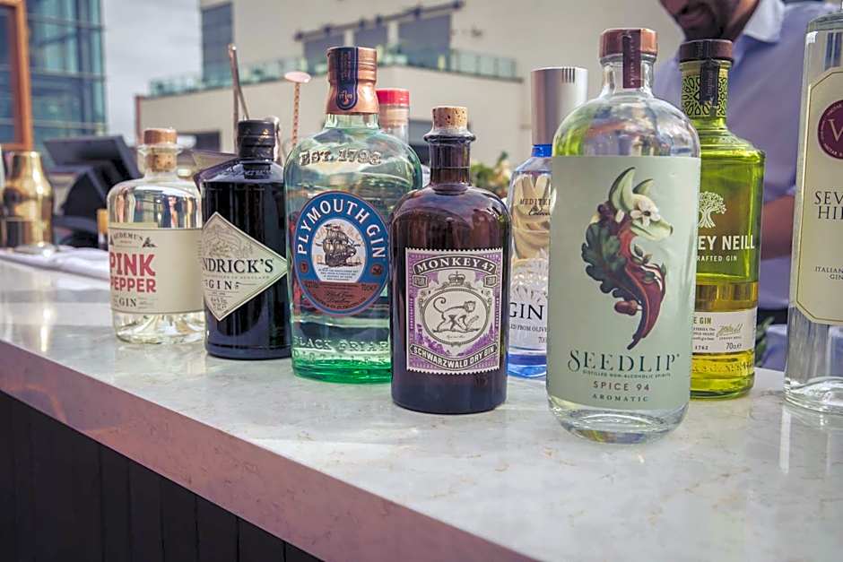 Waterfront Southport Hotel