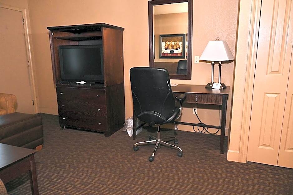 Fortune Inn & Suites