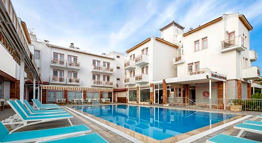 Hanedan Beach Hotel