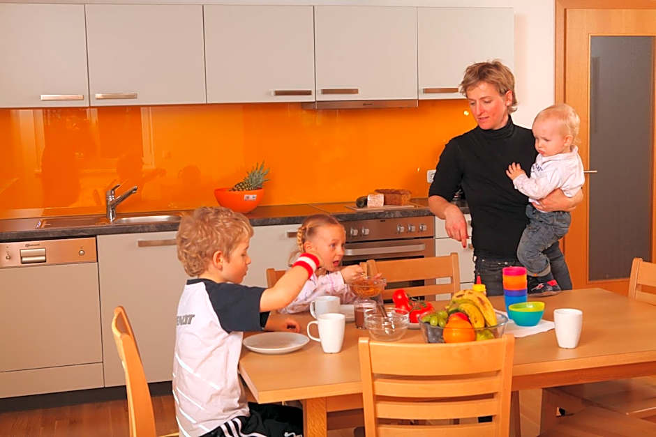 "Die Sonnigen" - Hotel und Familienspaß
