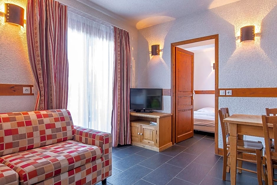 Les Aiguilles De Warens