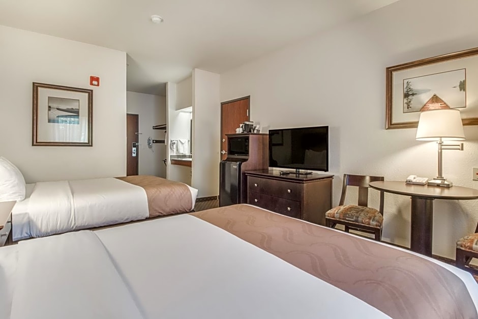Foto 1 av 4 av Queen Room with Two Queen Beds - Disability Access - Non-Smoking