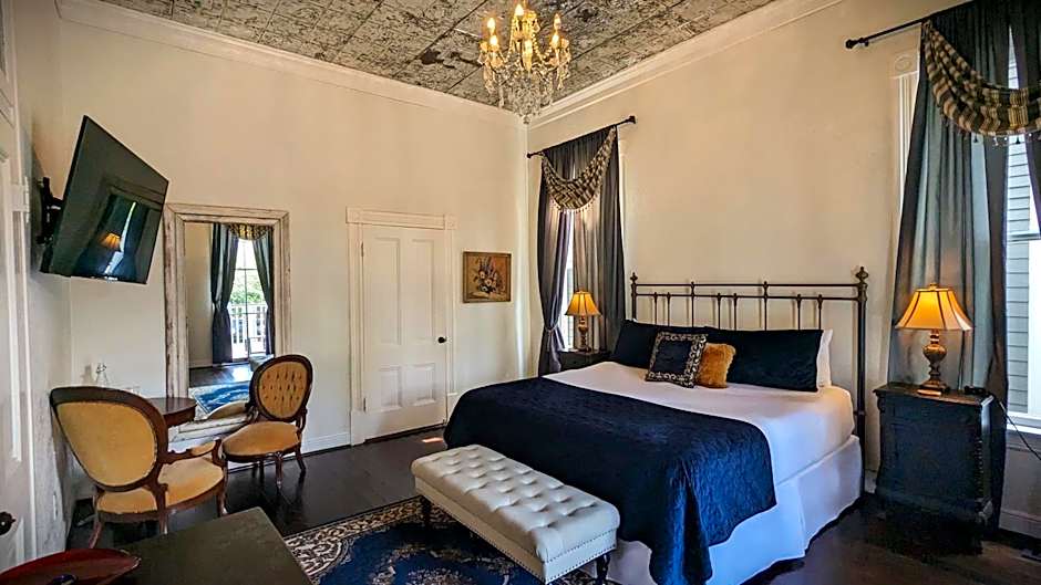 The 1890 Freeman House