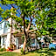 Denizkabugu Hotel