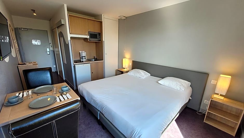 Gold Beach Hotel & RESIDENCE