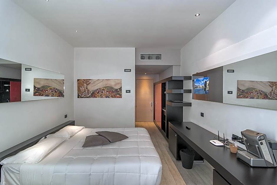 Blue Shades Hotel