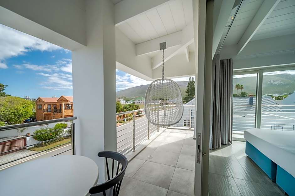 One Marine Drive Boutique Hotel & Spa by The Living Journey Collection