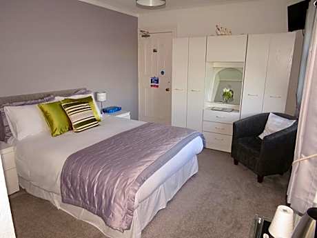 Triple Room with Shower