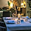 Leonis Restaurant & Rooms
