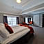 Dr. Holms Hotel