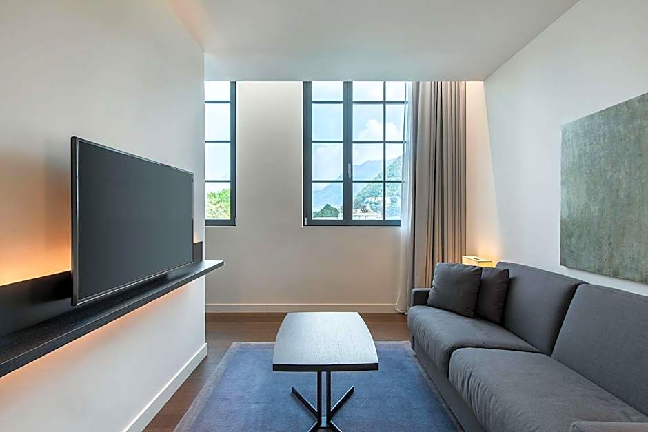 Hilton Lake Como