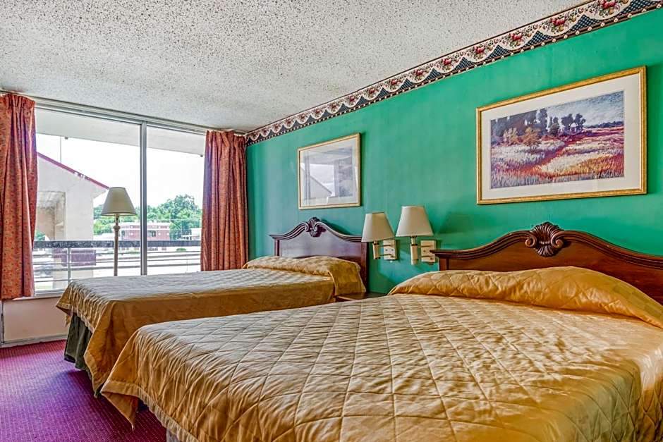 OYO Hotel Jackson North I-55