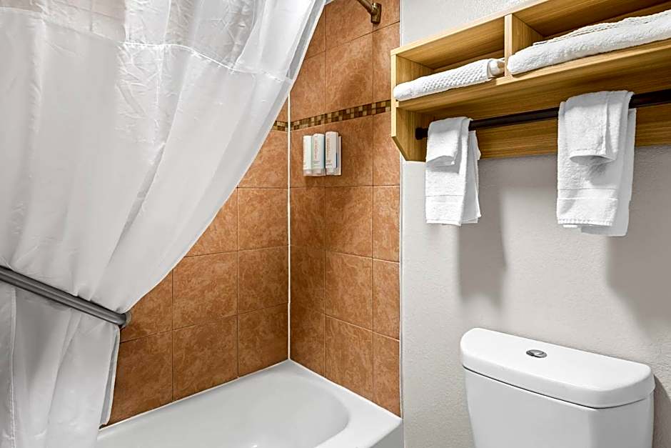 Park Inn by Radisson Weldon - Roanoke Rapids