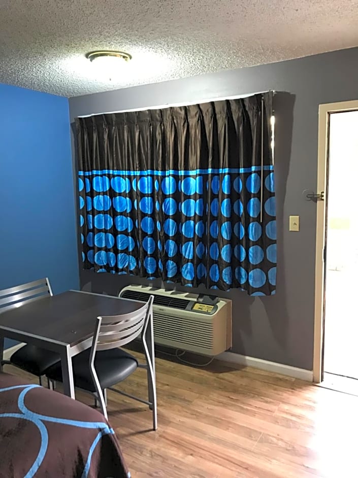 Super 8 by Wyndham Slidell