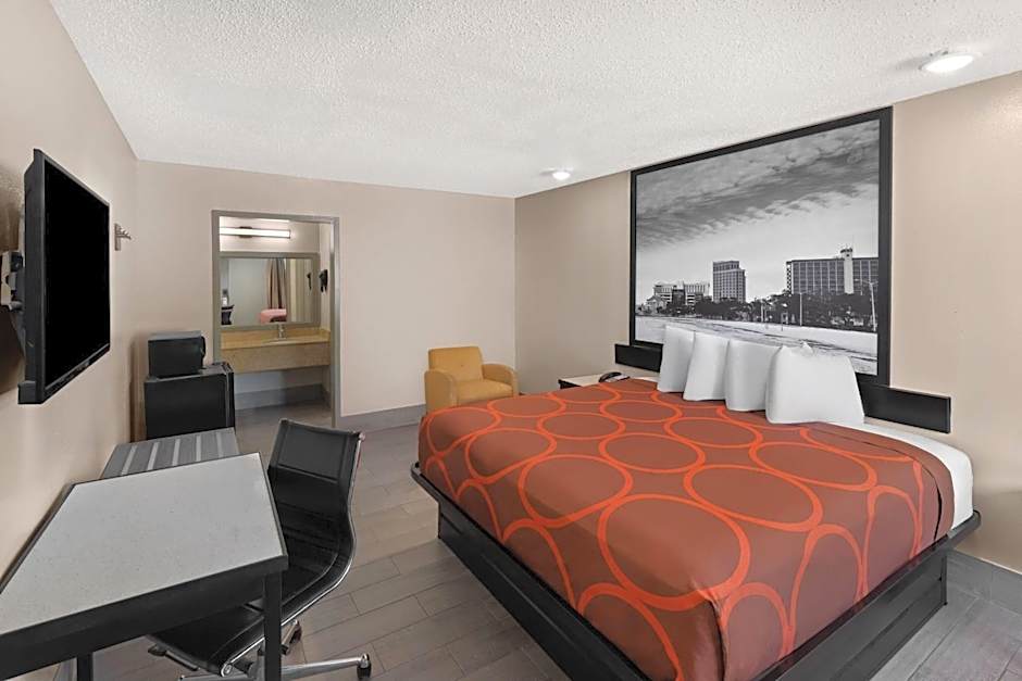 Super 8 by Wyndham Biloxi at the Beach