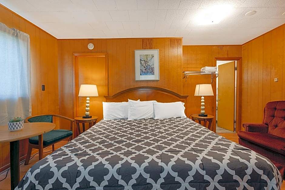 Parkside Motel by OYO Meadville Conneaut Lake