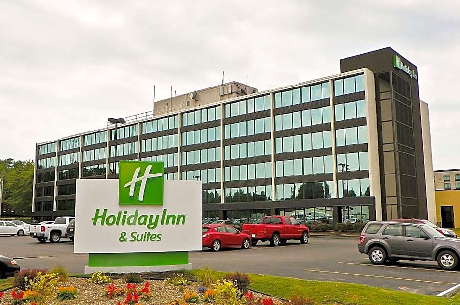 Holiday Inn and Suites Charleston West By IHG