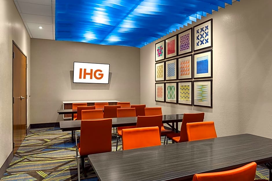 Holiday Inn Express - Lake Park