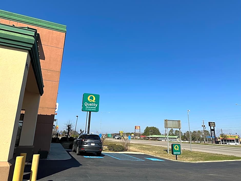Quality Inn & Suites Hattiesburg