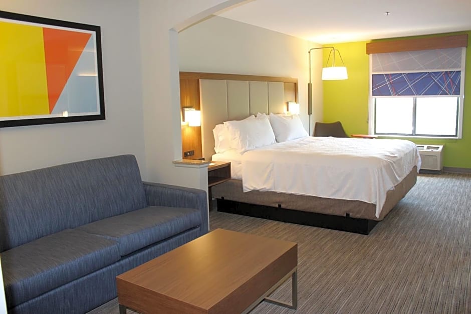 Holiday Inn Express Forest City, an IHG Hotel