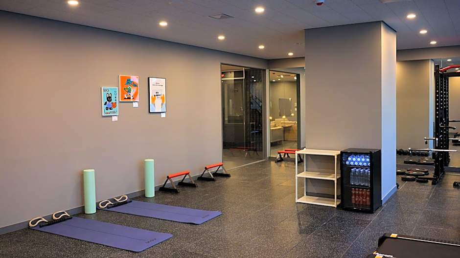 Workers Hotel Daejeon by Aank