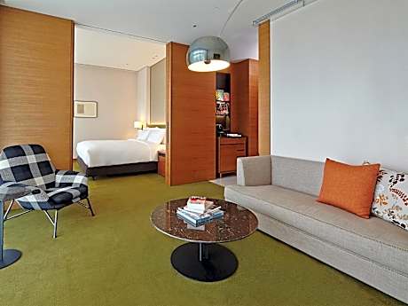 Executive King Suite with city view (5F-7F)