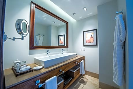 SQUARE SUITE