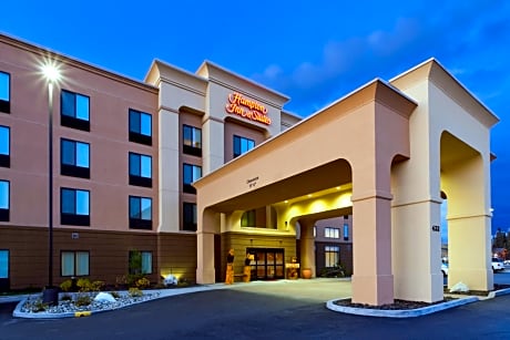 Hampton Inn & Suites Fairbanks
