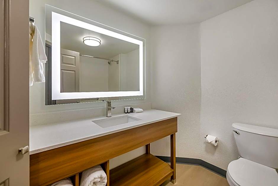 La Quinta Inn & Suites by Wyndham Albuquerque West