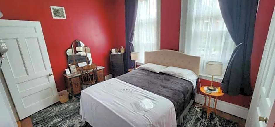 Inn at the Agora