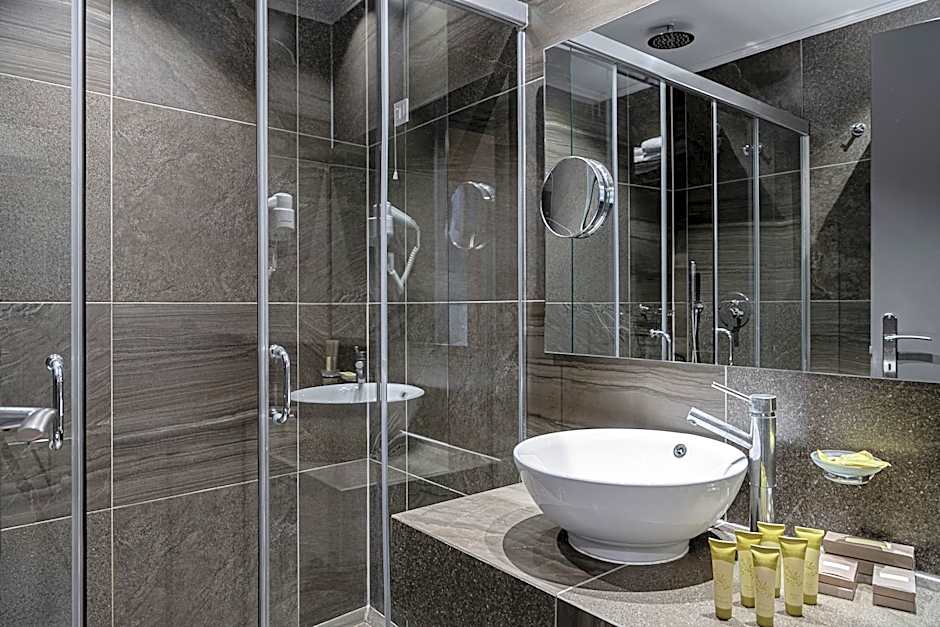 Elia Agia Marina Hotel