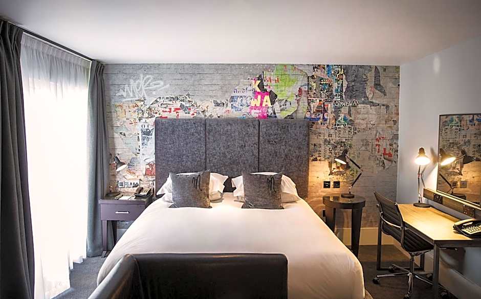 Foto 1 von 5 von Club Deluxe