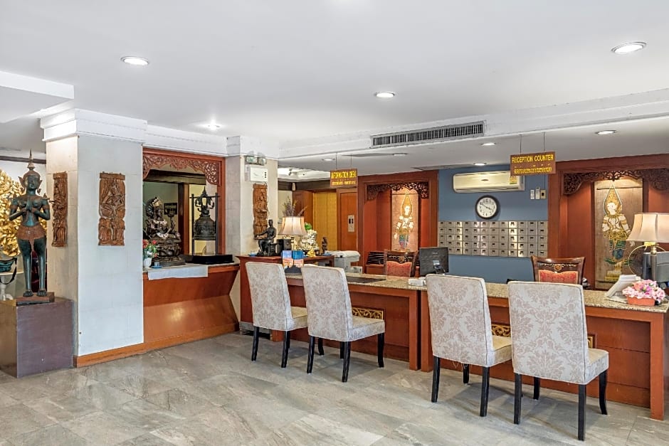 Ayothaya Riverside Hotel