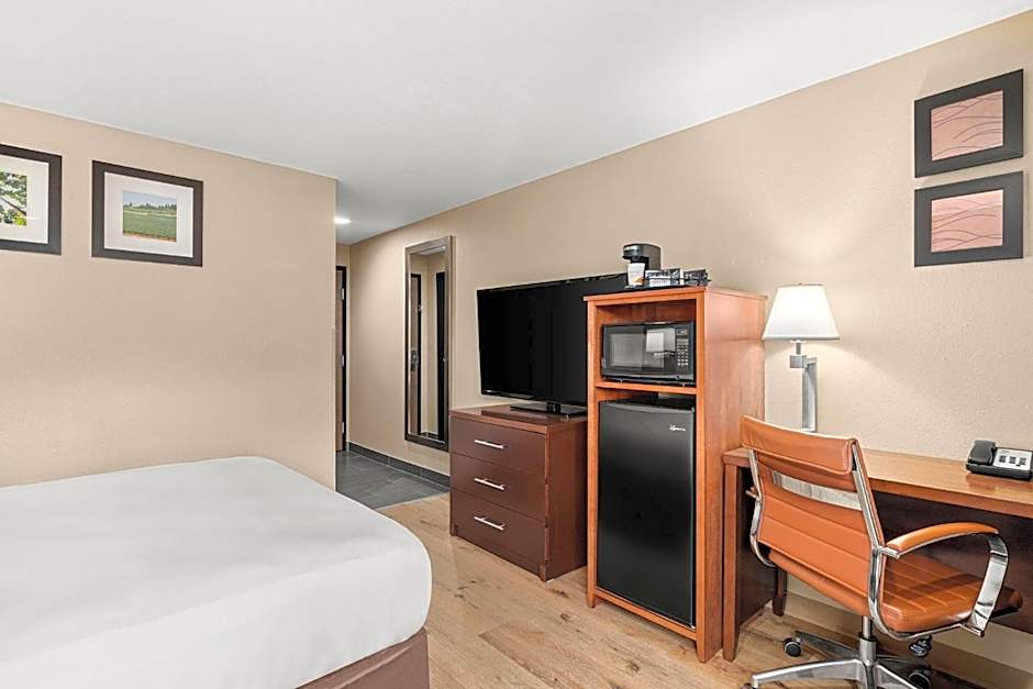 Comfort Inn And Suites West Beaverton