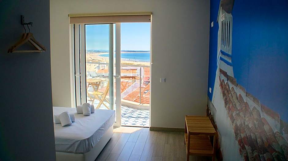 Topcity Hostel & Suites