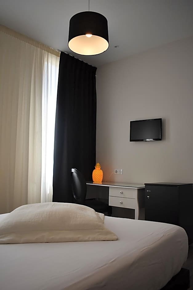 Hôtel Henri IV