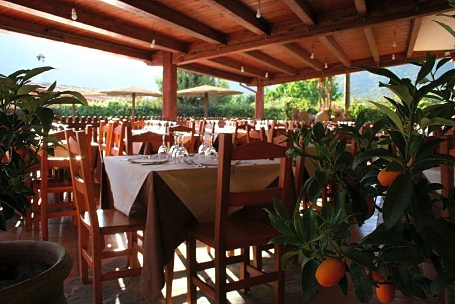 iH Hotels Le Zagare Resort