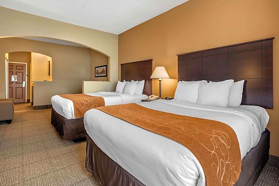 Comfort Suites near Route 66