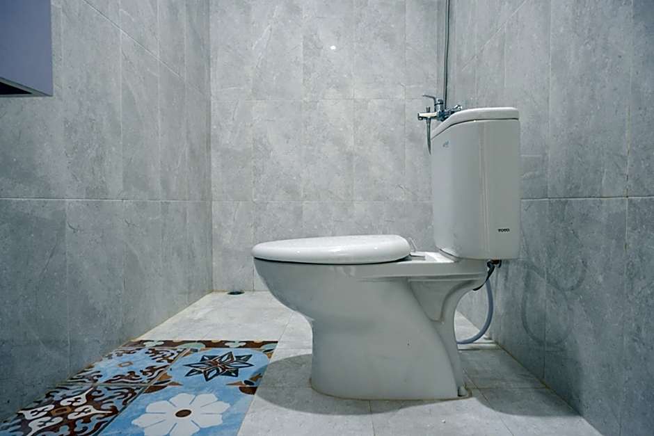 RedDoorz near Mutiara SIS Al Jufrie Airport Palu 2