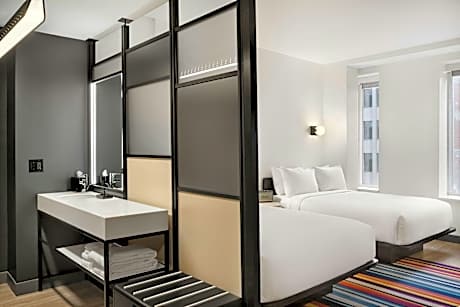 Aloft, Guest room, 2 Queen