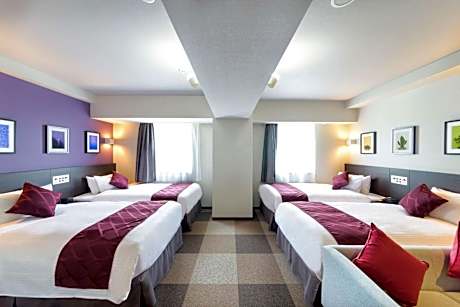4 Single Beds Non-Smoking Executive Room Wi-Fi Coffee Maker Hairdryer Bathroom Amenities