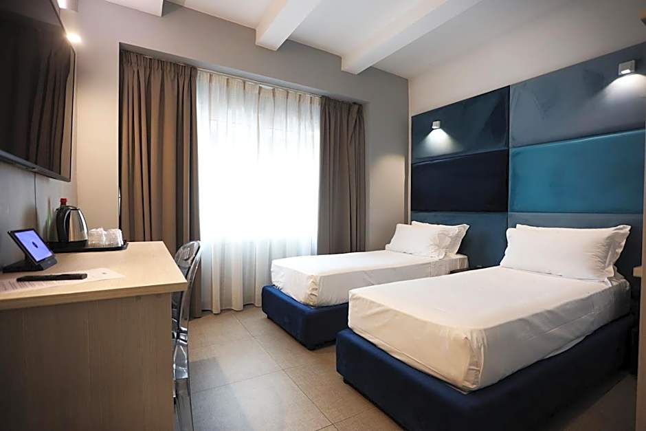 Golden Hotel